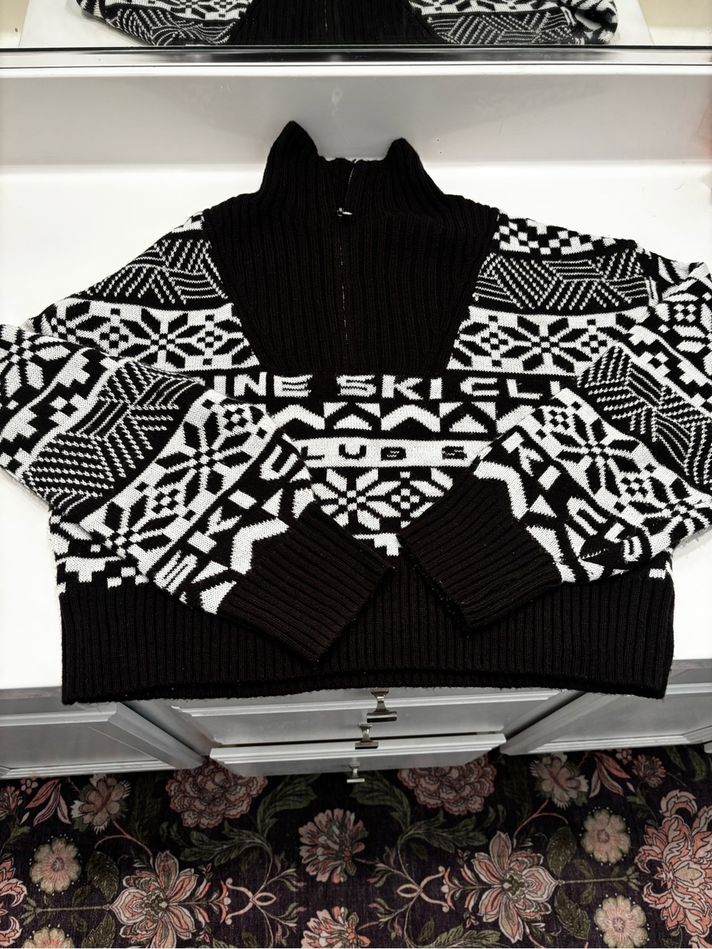 Apres Ski Winter Mock neck